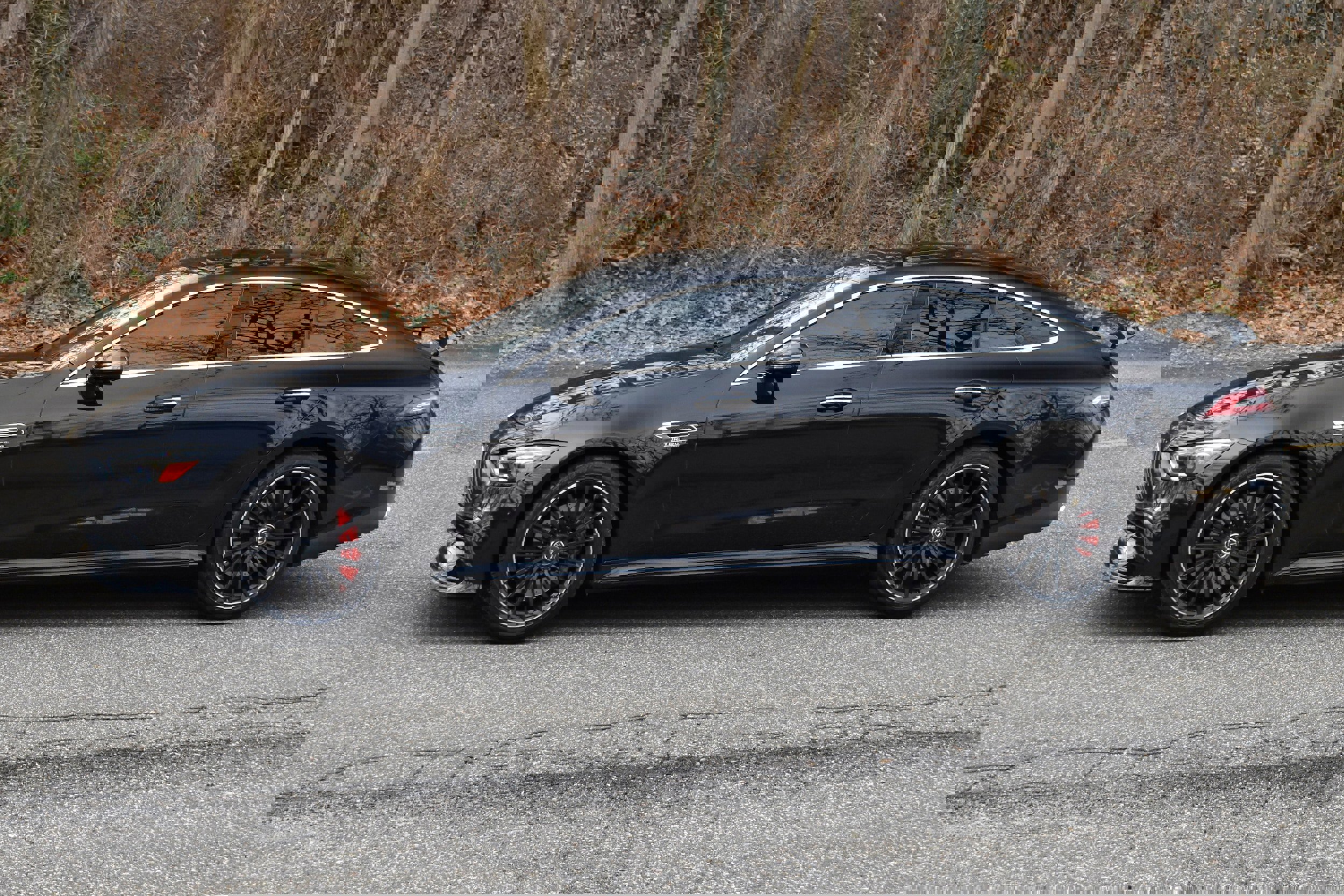 Used 2022 Mercedes-Benz AMG GT 43 image 3