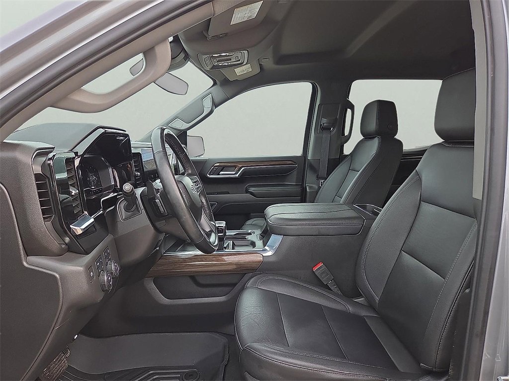 Used 2024 Chevrolet Silverado 1500 LT Trail Boss w/ LT Trail Boss Premium Package image 12