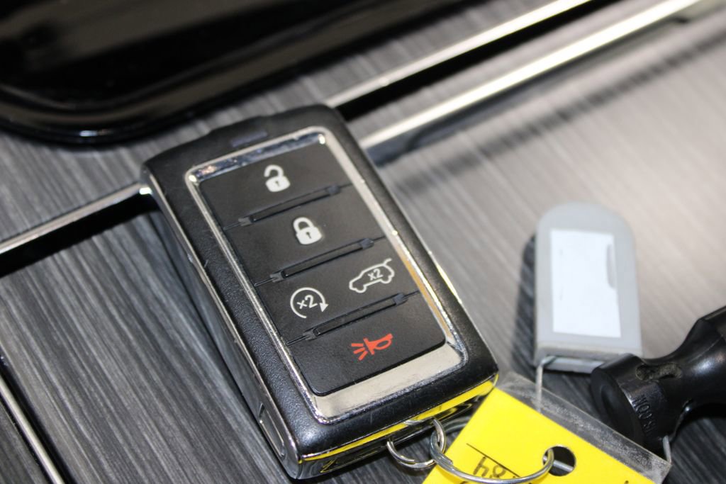 Used 2023 Jeep Wagoneer Series II image 54