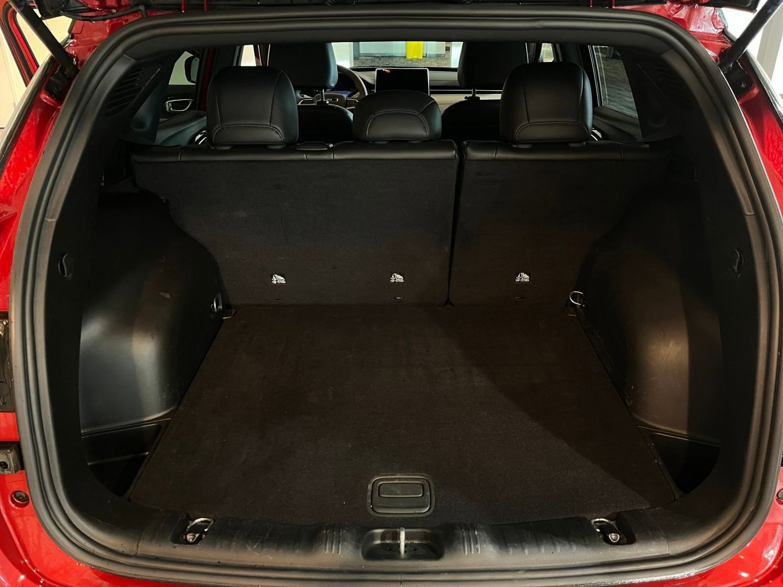 Used 2025 Jeep Compass Limited AWD/4WD image 31