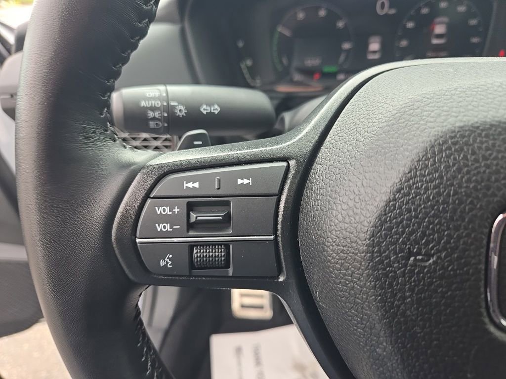 Certified 2025 Honda Accord Sport image 17