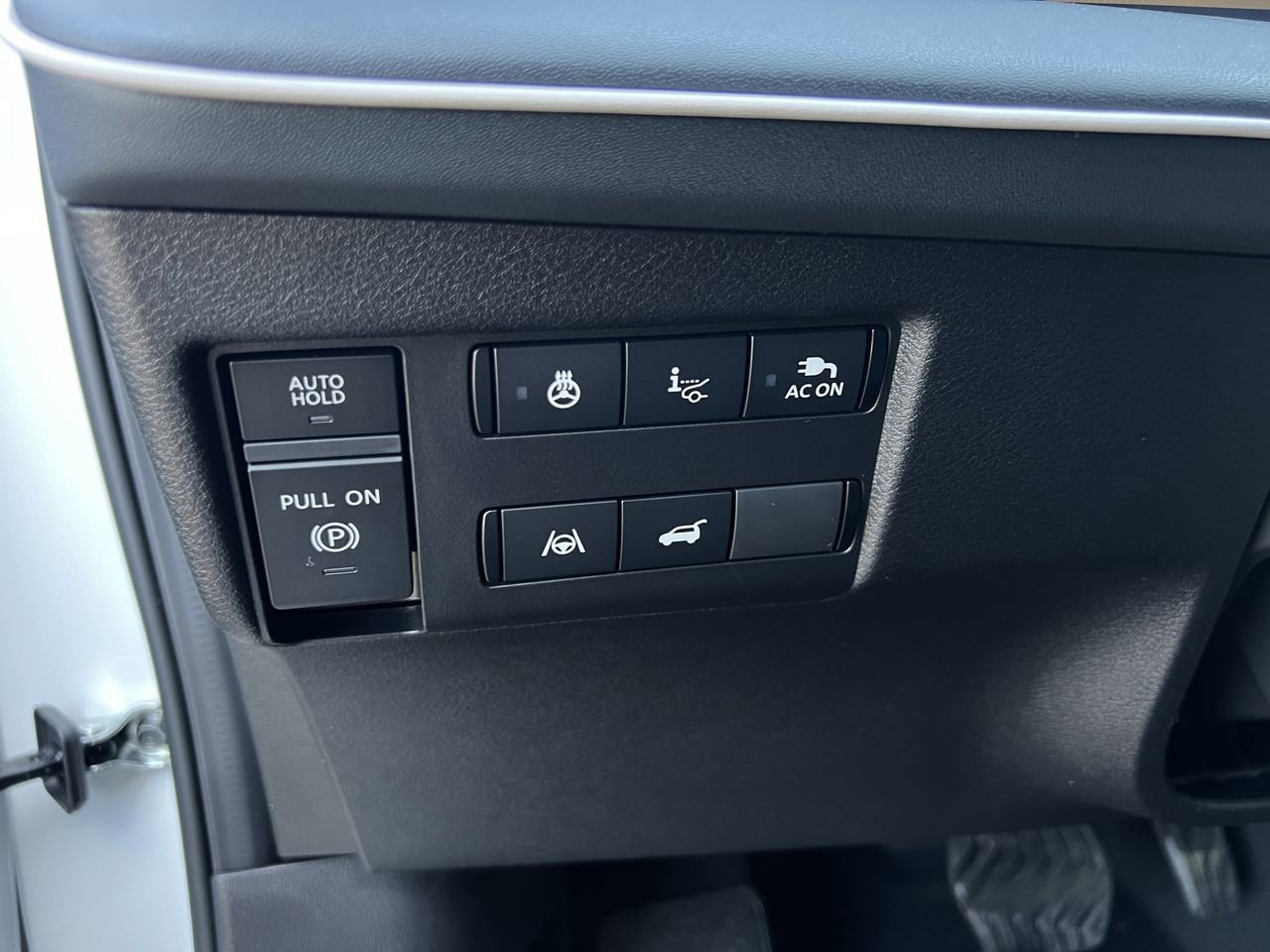 New 2026 Nissan Leaf Platinum+ w/ Cargo Package (Platinum+) image 15