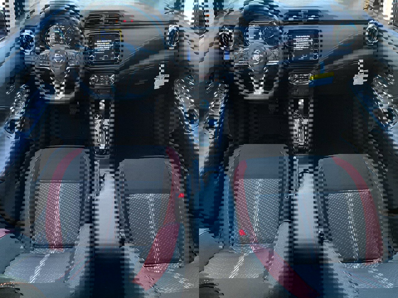 New 2025 Nissan Versa SR w/ Trunk Package image 18