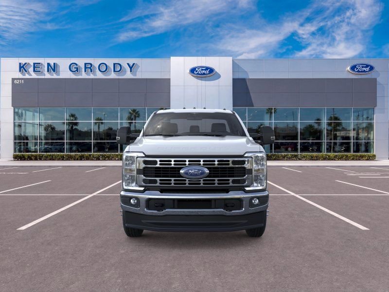 New 2025 Ford F350 XL w/ XL Chrome Package AWD/4WD image 6