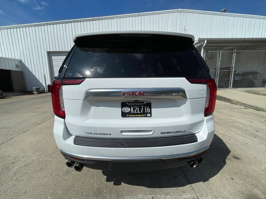 Used 2024 GMC Yukon Denali AWD/4WD image 6