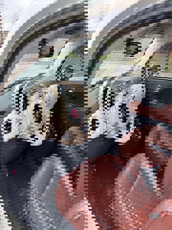 Used 2015 FIAT 500 Lounge w/ Luxury Leather Package image 8