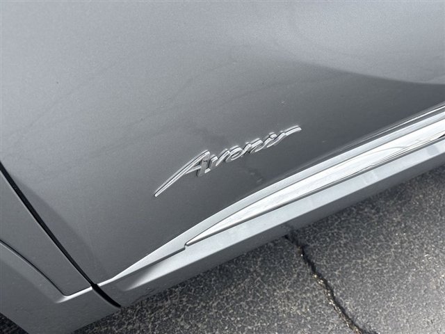 Used 2024 Buick Envision Avenir image 32