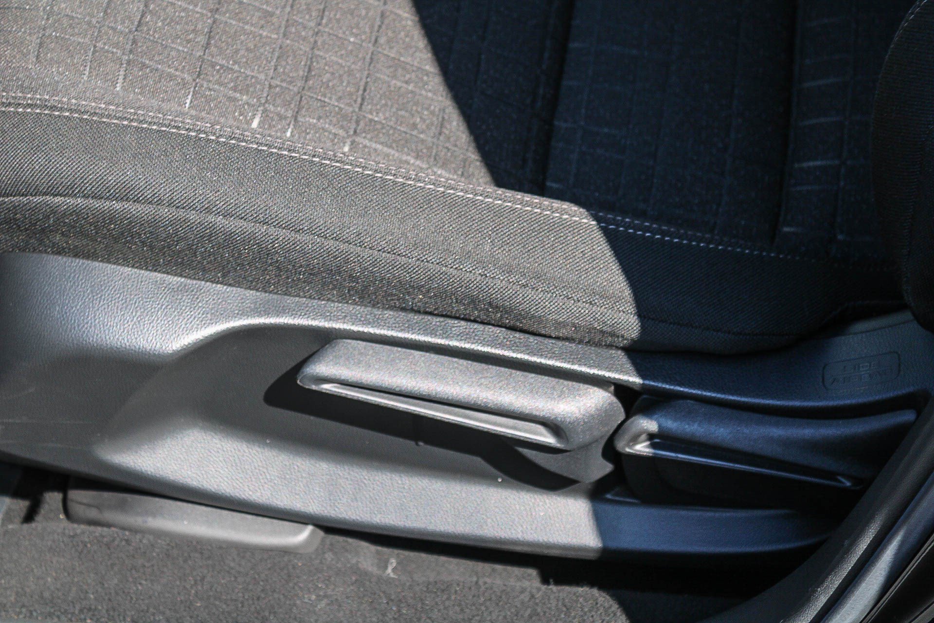Certified 2024 Honda HR-V LX image 23