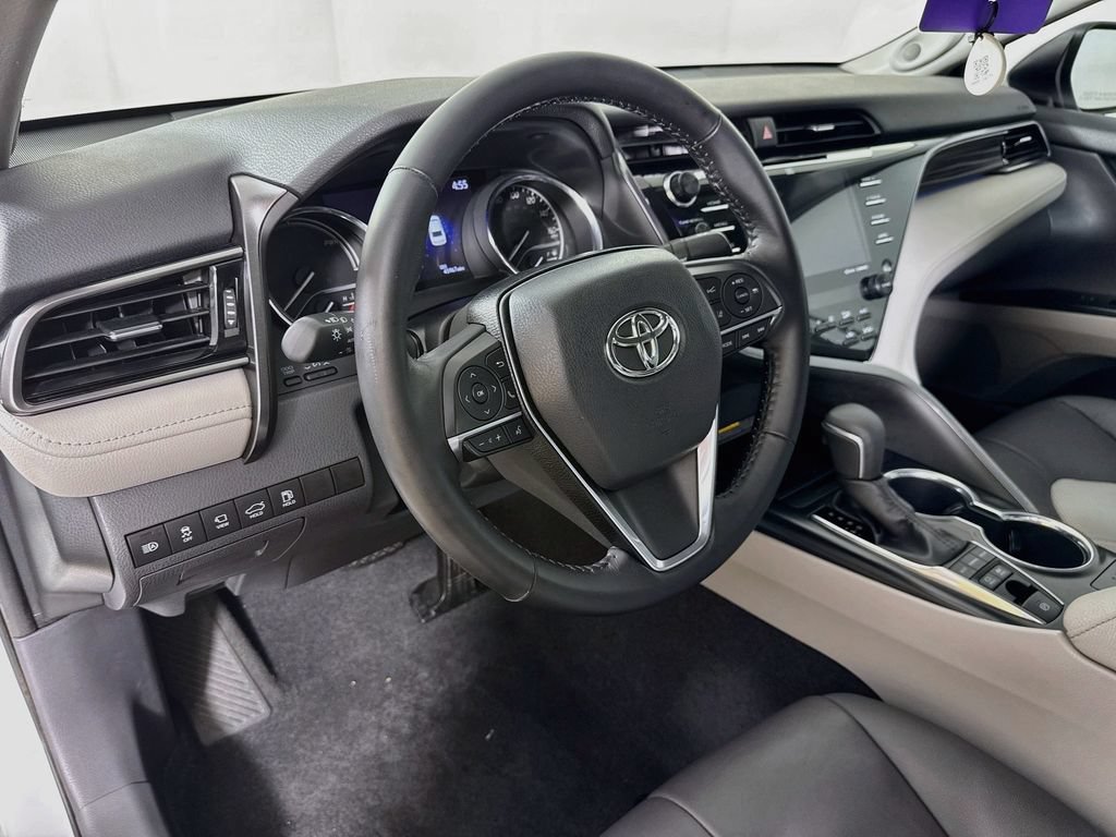 Used 2019 Toyota Camry XLE w/ Driver Assist Package FWD image 9