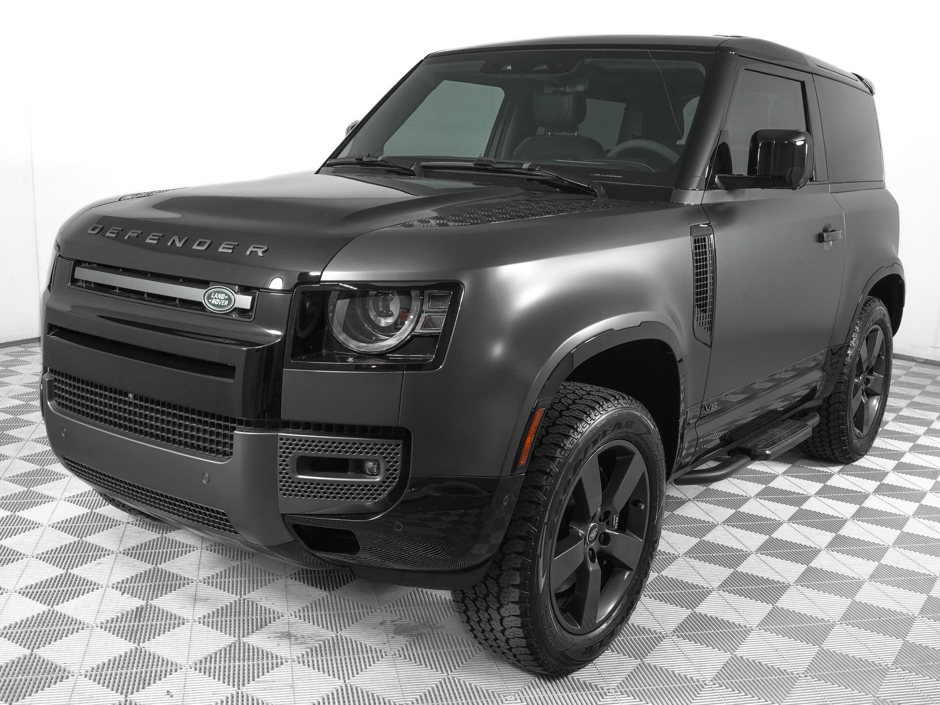 Used 2024 Land Rover Defender 90 Carpathian Edition AWD/4WD image 7