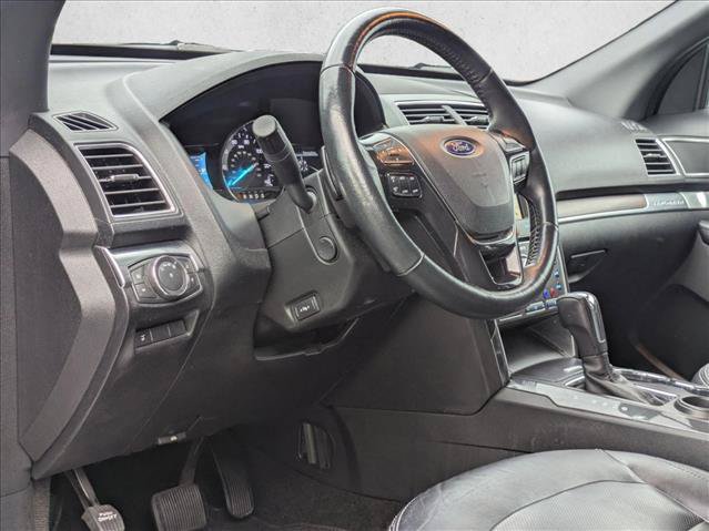 Used 2017 Ford Explorer Limited FWD image 2
