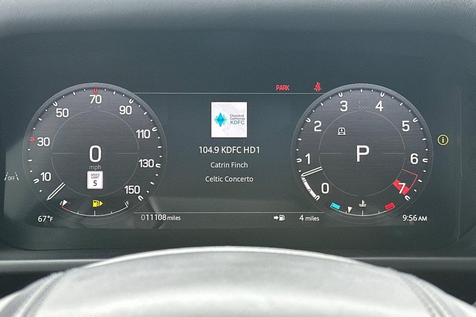 Certified 2024 Land Rover Defender 130 X-Dynamic SE AWD/4WD image 22