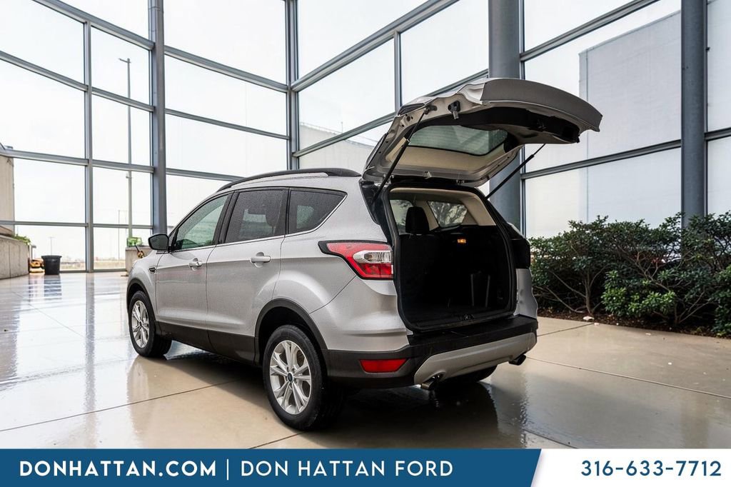 Used 2018 Ford Escape SE image 23