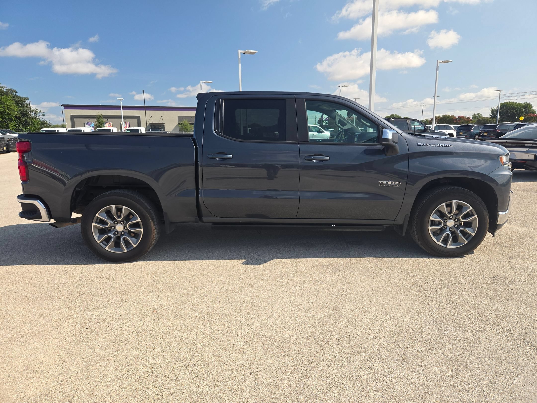 Used 2021 Chevrolet Silverado 1500 LT w/ Texas Edition Plus RWD image 2