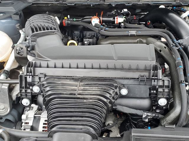 Used 2025 Ford Escape Platinum image 29