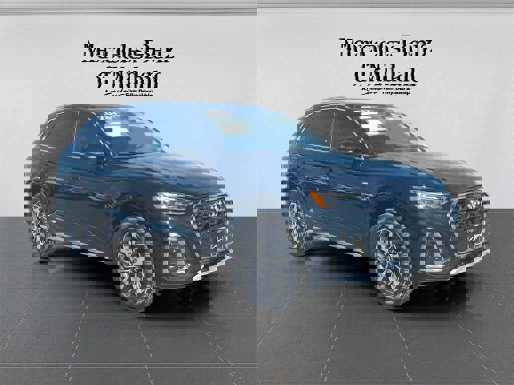 Used 2024 Audi Q5 2.0T Premium w/ Convenience Package