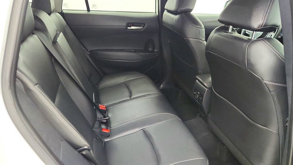 Used 2024 Toyota Corolla Cross XLE w/ Convenience Package image 23