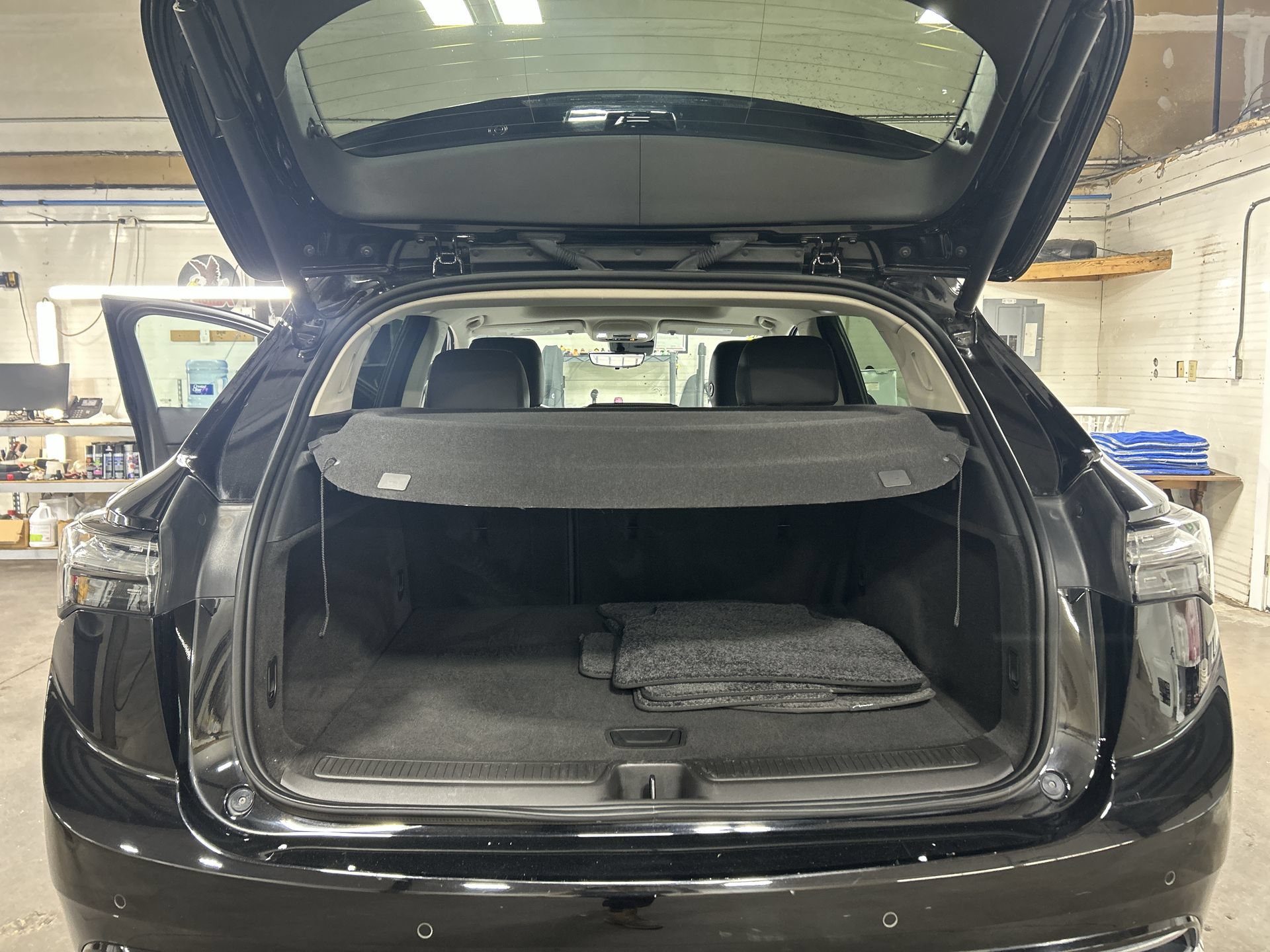Certified 2023 Buick Envision Avenir AWD/4WD image 28