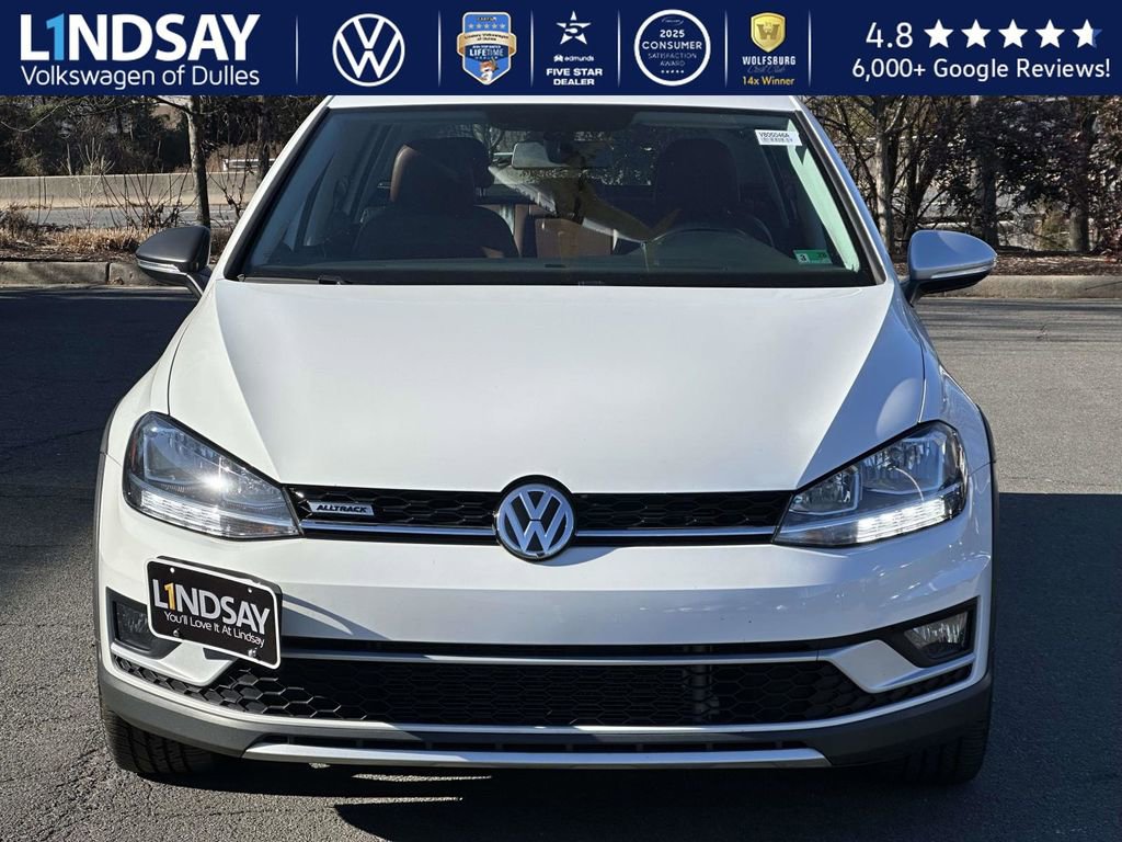 Used 2018 Volkswagen Golf Alltrack SE image 2