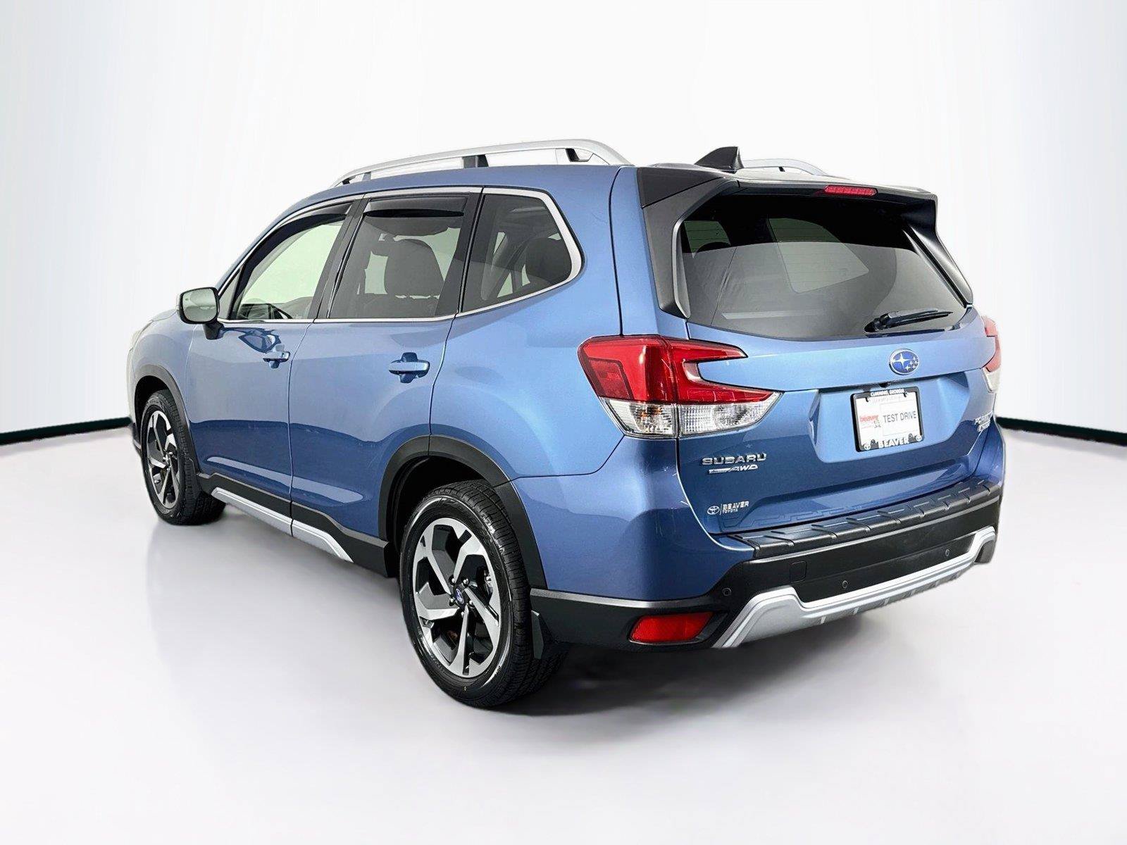 Used 2024 Subaru Forester Touring w/ Convenience Package AWD/4WD image 13