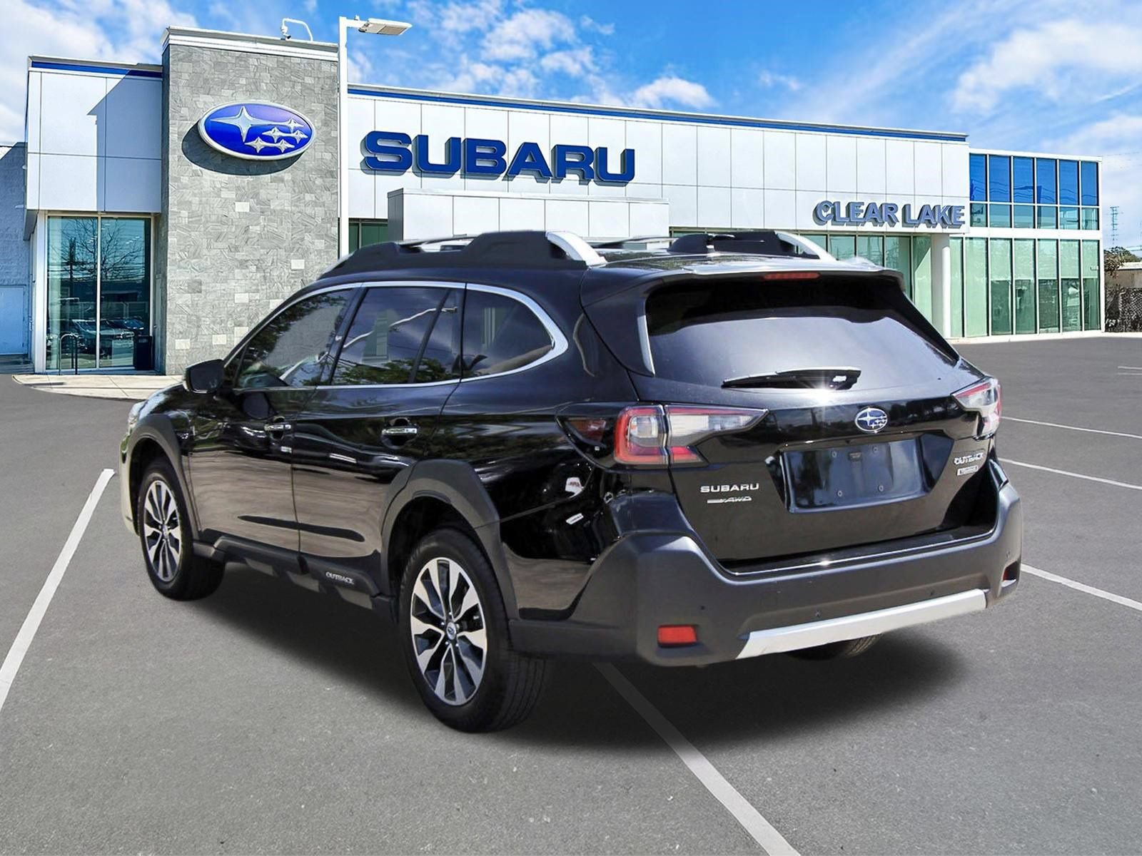 Used 2024 Subaru Outback Touring AWD/4WD image 4