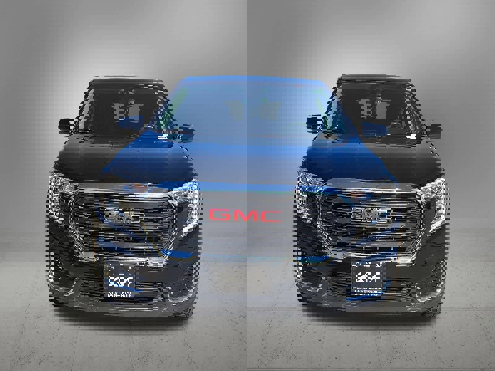 Used 2024 GMC Terrain SLE image 9