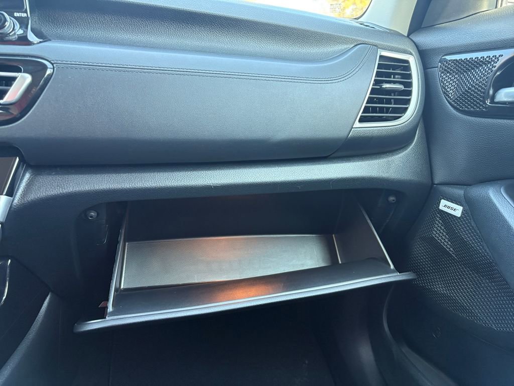 Used 2021 Kia Seltos SX w/ SX Sunroof Package image 9