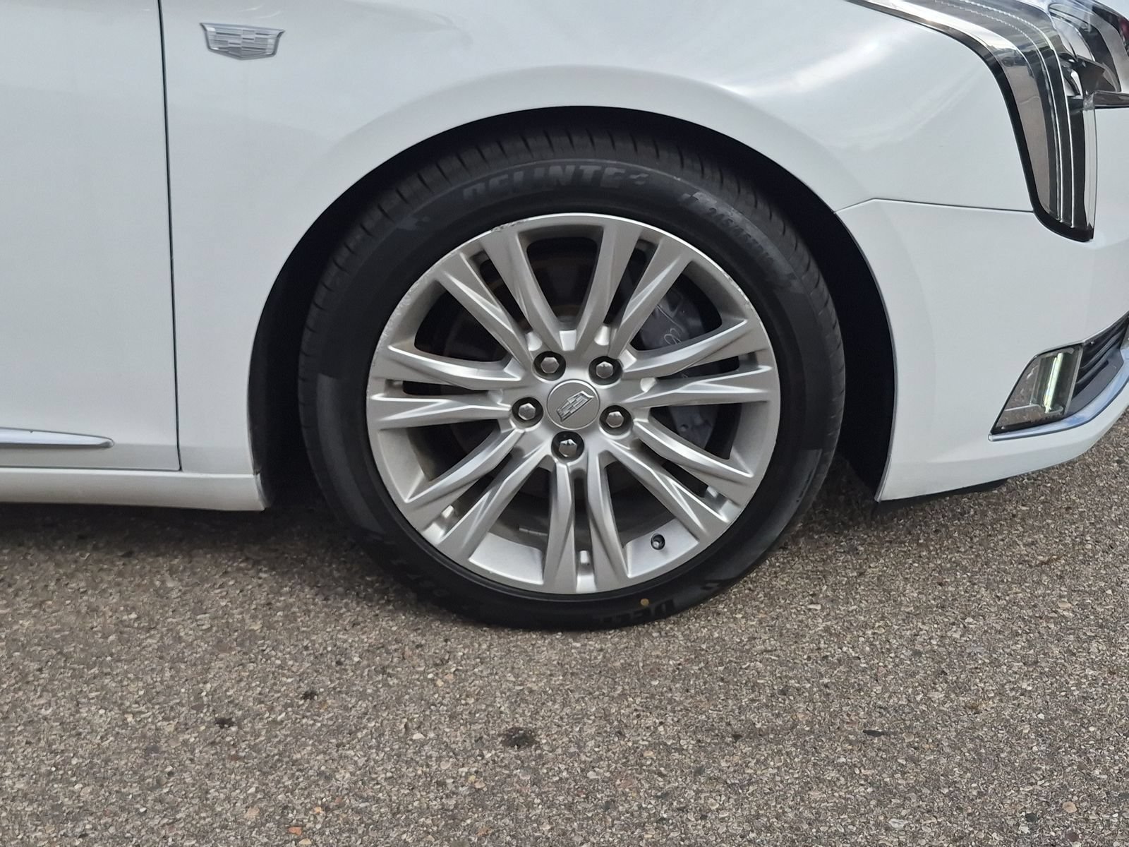 Used 2018 Cadillac XTS Luxury w/ Driver Awareness Package AWD/4WD image 15