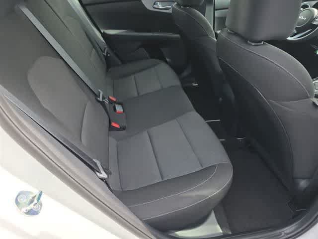 Used 2024 Kia Forte LXS w/ LXS Technology Package FWD image 19