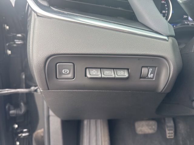 Used 2024 Buick Enclave Premium image 15