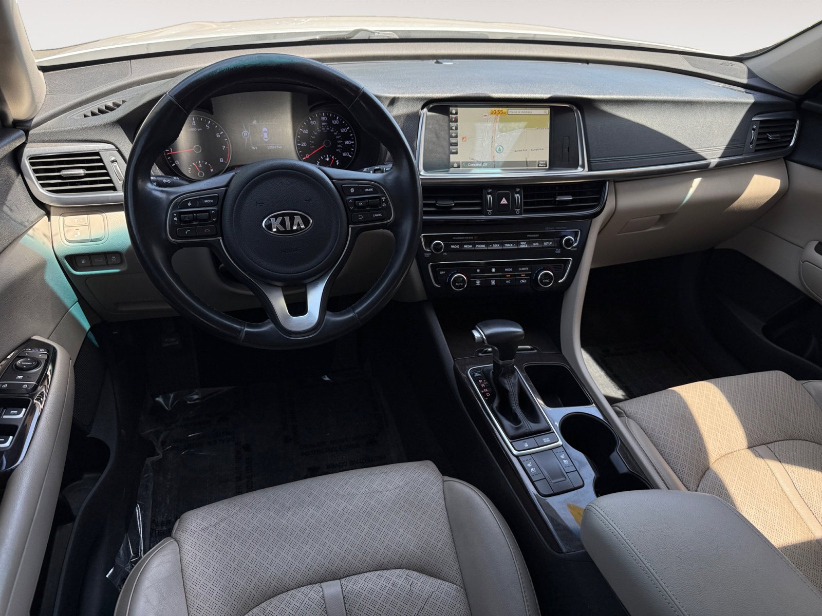 Used 2017 Kia Optima EX w/ Premium Package FWD image 15