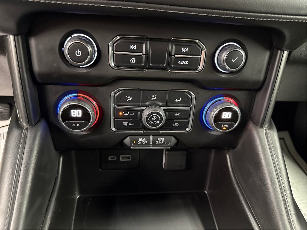 Used 2022 Chevrolet Suburban LS image 31