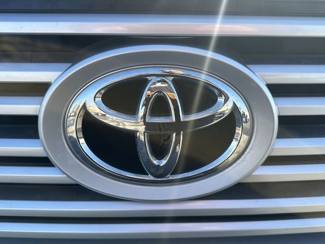 Used 2015 Toyota Tundra SR5 w/ TRD Off Road Package image 30