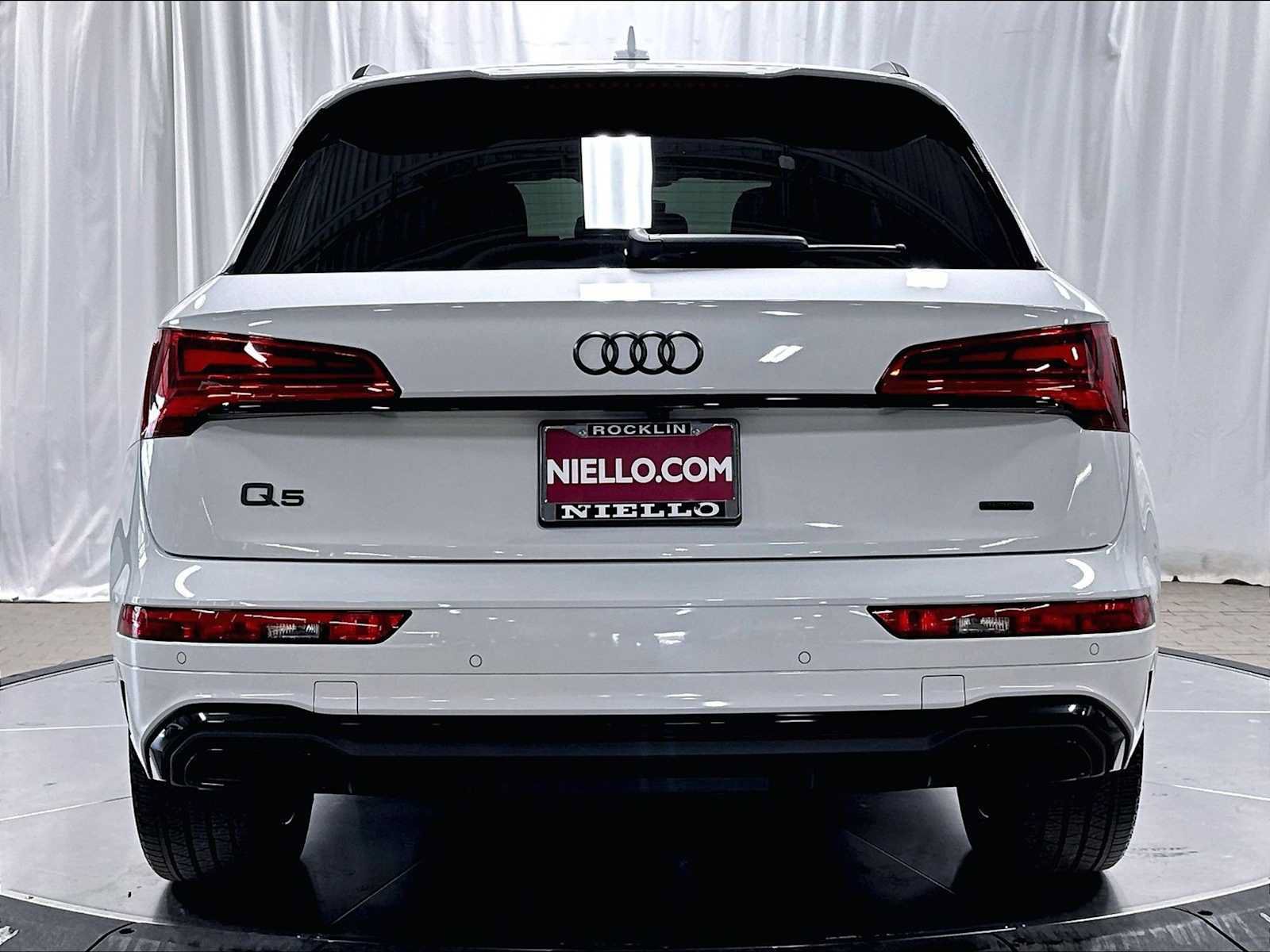 Used 2023 Audi Q5 2.0T Premium Plus w/ Premium Plus Package AWD/4WD image 9