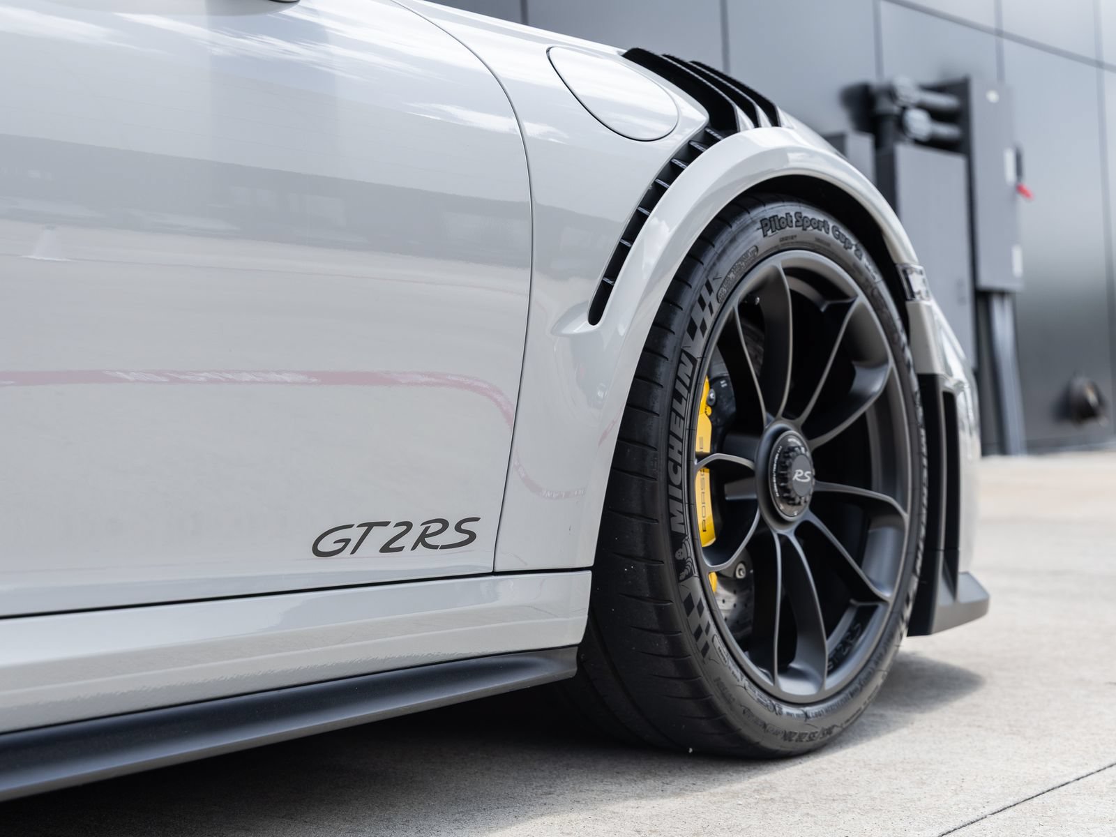 Certified 2019 Porsche 911 GT2 RS RWD image 42