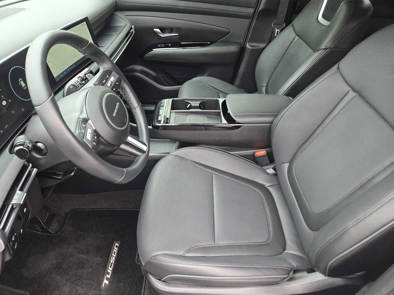 Certified 2025 Hyundai Tucson Limited FWD image 13