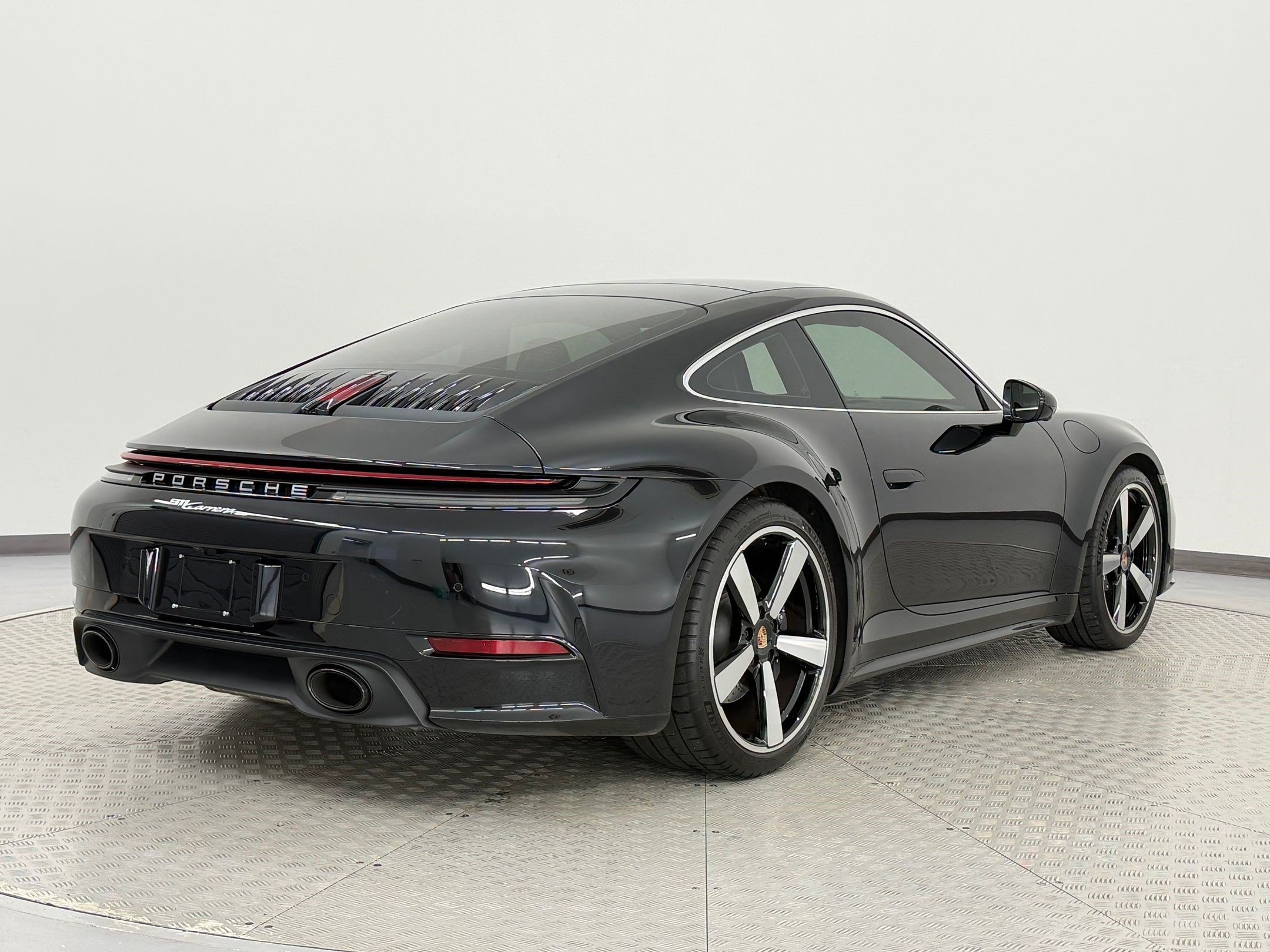 Certified 2026 Porsche 911 Carrera RWD image 9