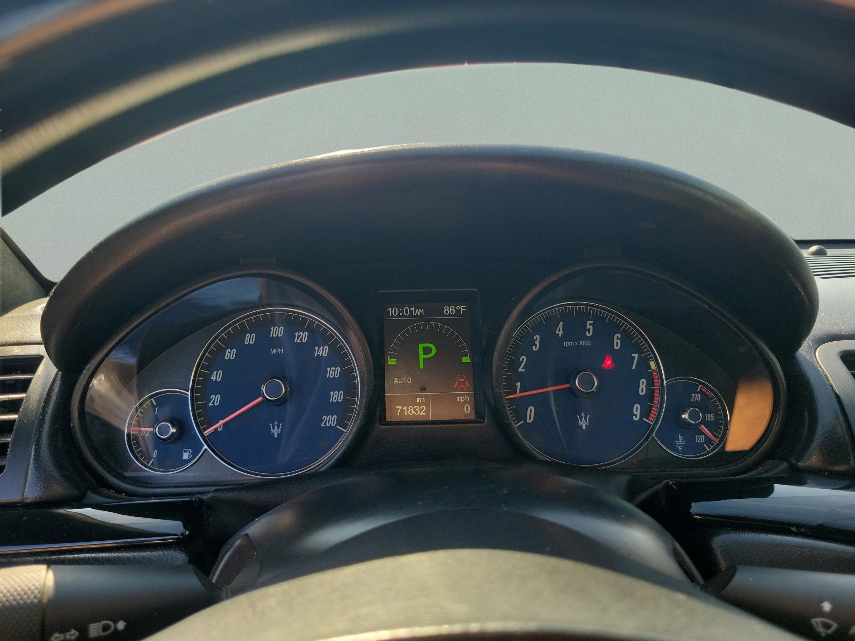 Used 2014 Maserati GranTurismo Sport RWD image 21