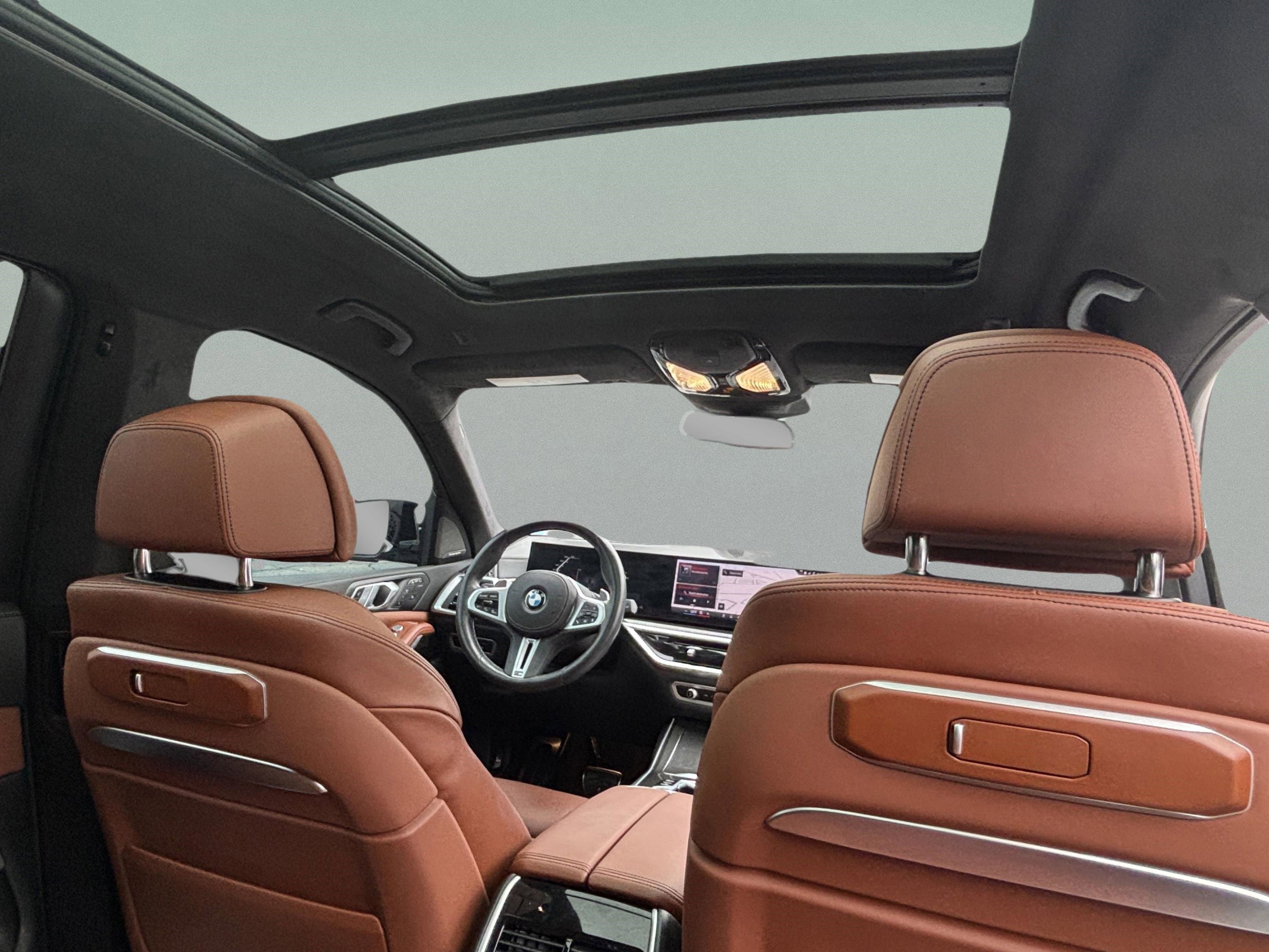 Used 2024 BMW X7 M60i image 33