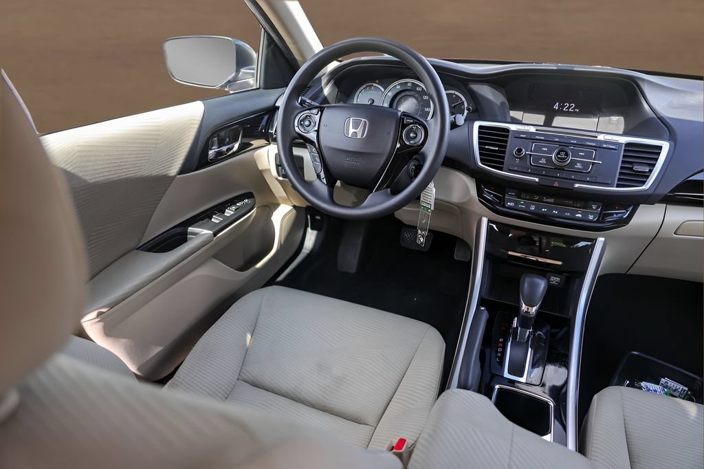 Used 2016 Honda Accord LX image 25