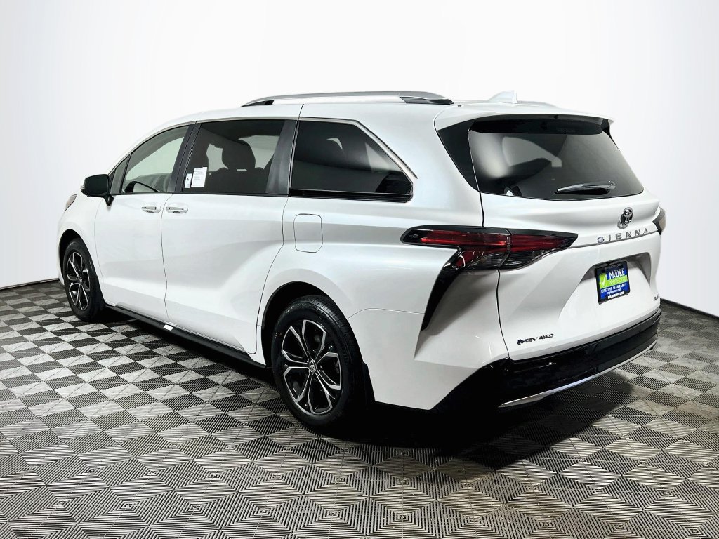 New 2026 Toyota Sienna Platinum AWD/4WD image 5