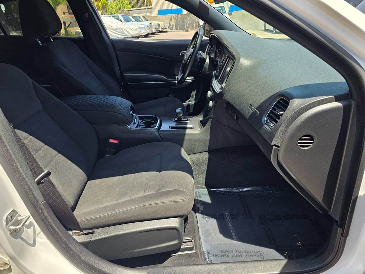 Used 2013 Dodge Charger SXT RWD image 15