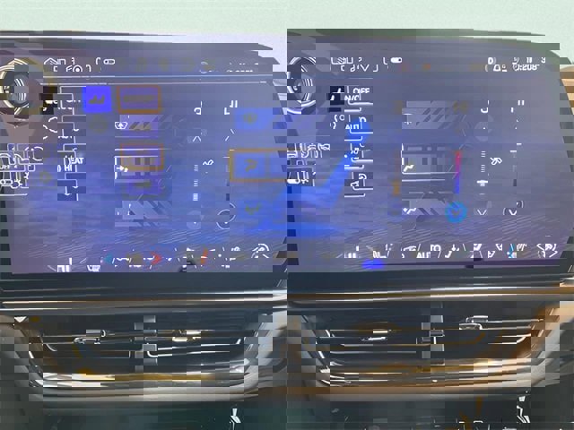 Certified 2024 Chevrolet Equinox EV RS image 19