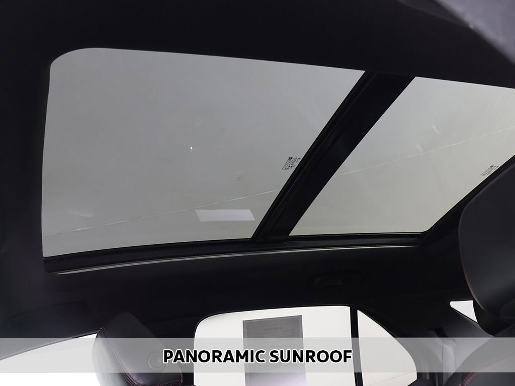 Used 2022 Chevrolet Equinox RS image 3