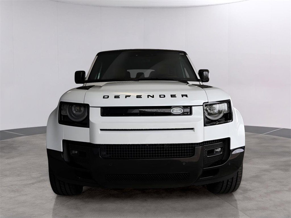 New 2025 Land Rover Defender 130 V8 image 3