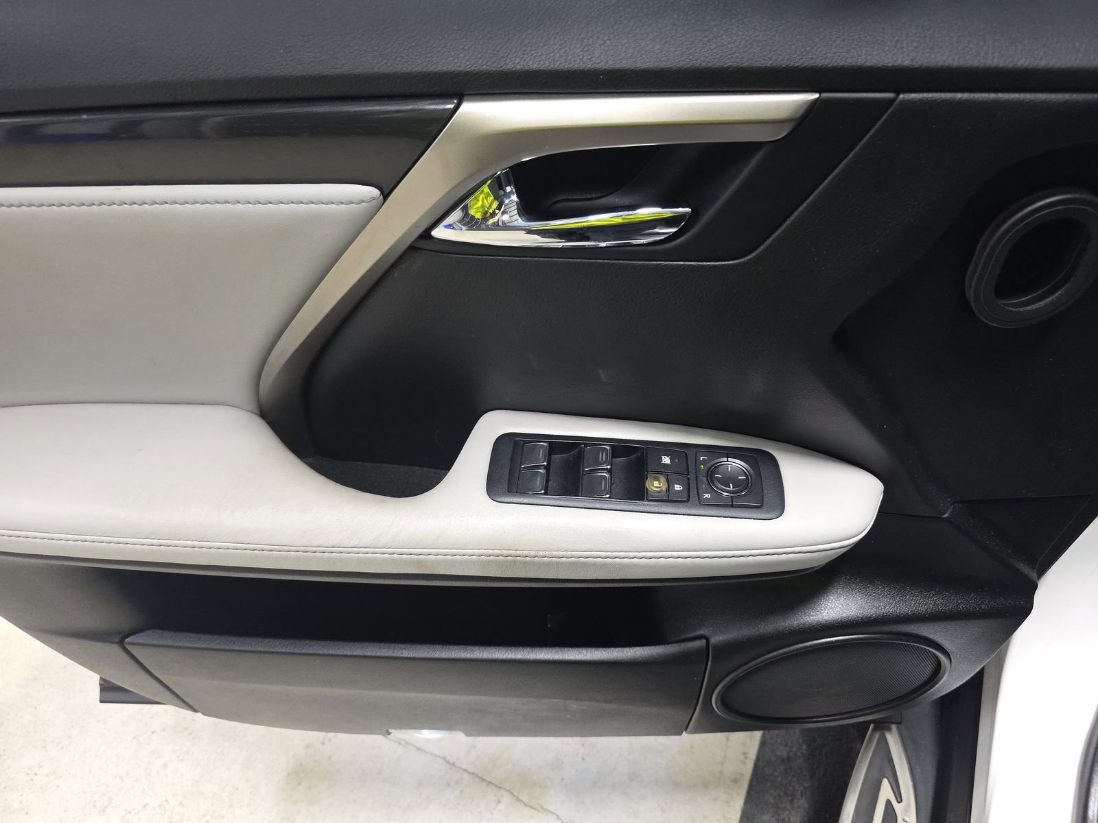 Used 2017 Lexus RX 350 FWD image 10