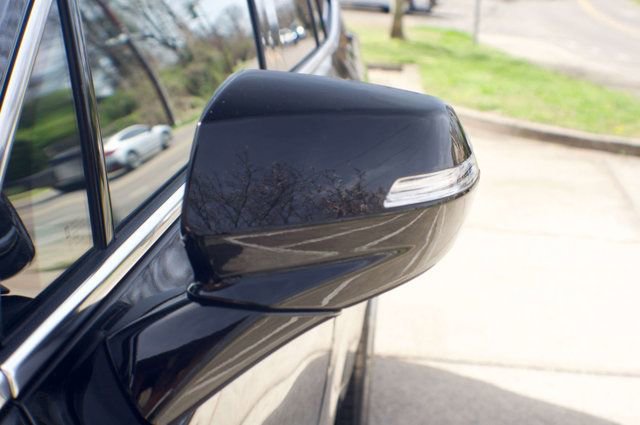 Used 2025 Cadillac XT6 Luxury image 11