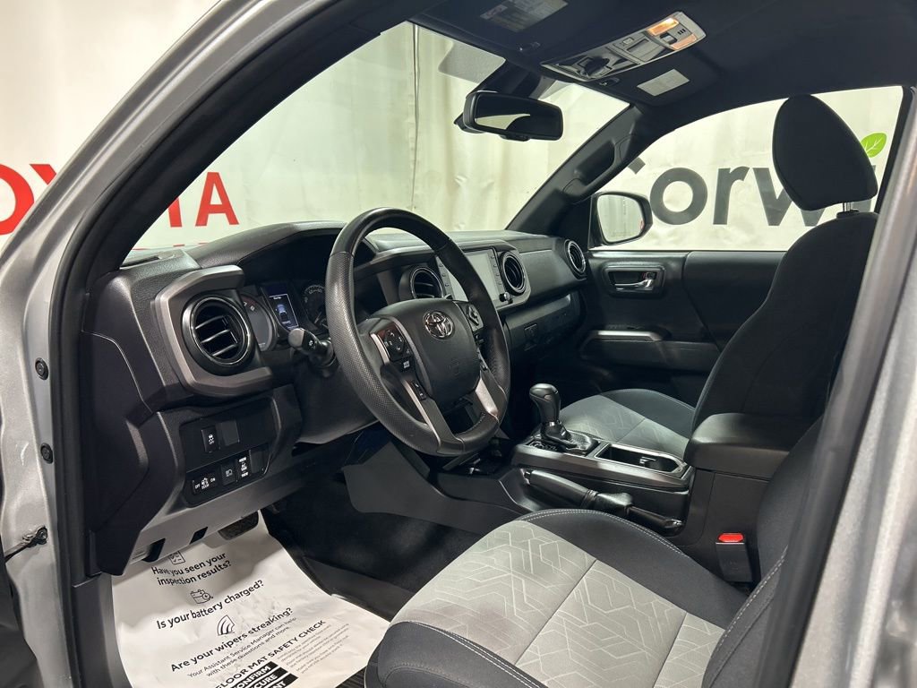 Used 2023 Toyota Tacoma TRD Off-Road image 22