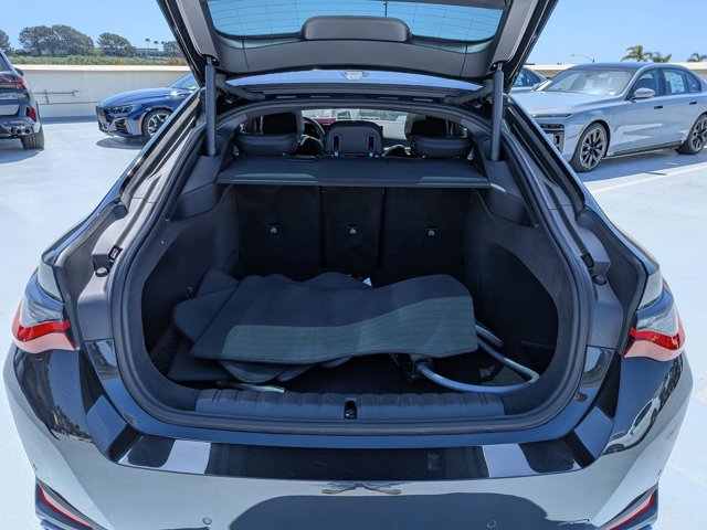 Used 2023 BMW i4 eDrive35 w/ Premium Package image 6