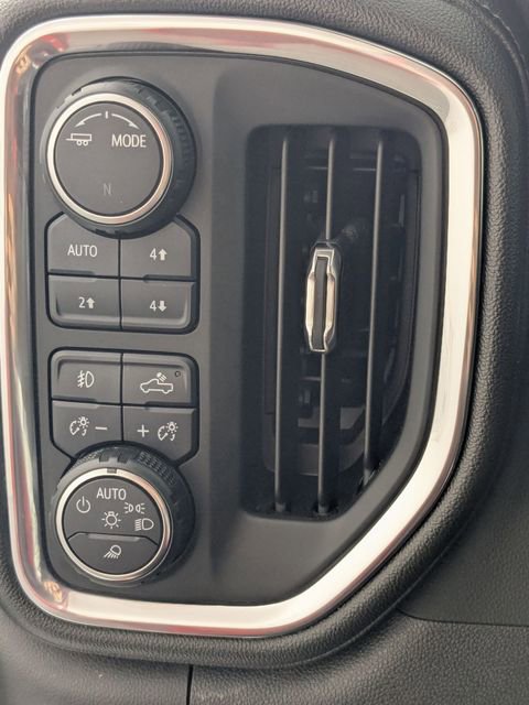 Certified 2022 Chevrolet Silverado 1500 RST image 15